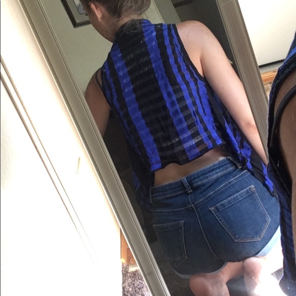 Blue & Black Flowy Shrug - Picture 5 of 9